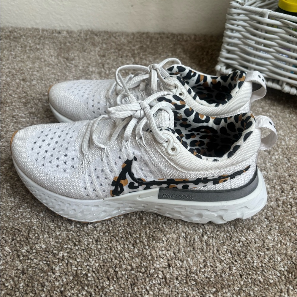 Women’s Nike react infinity run